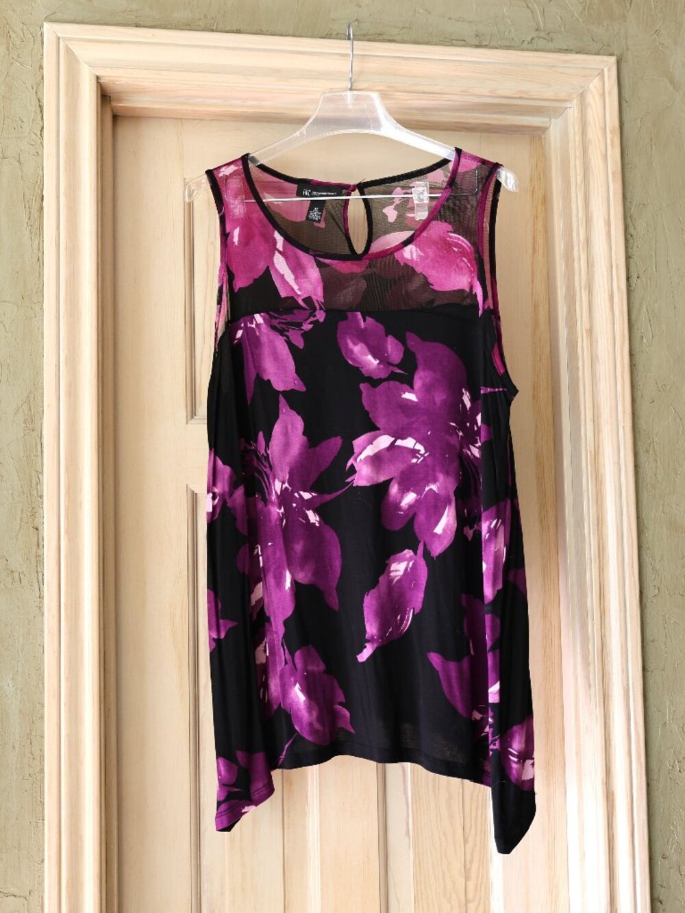 EUC International Concepts INC Purple & Black Floral Sleeveless Top Size 1X